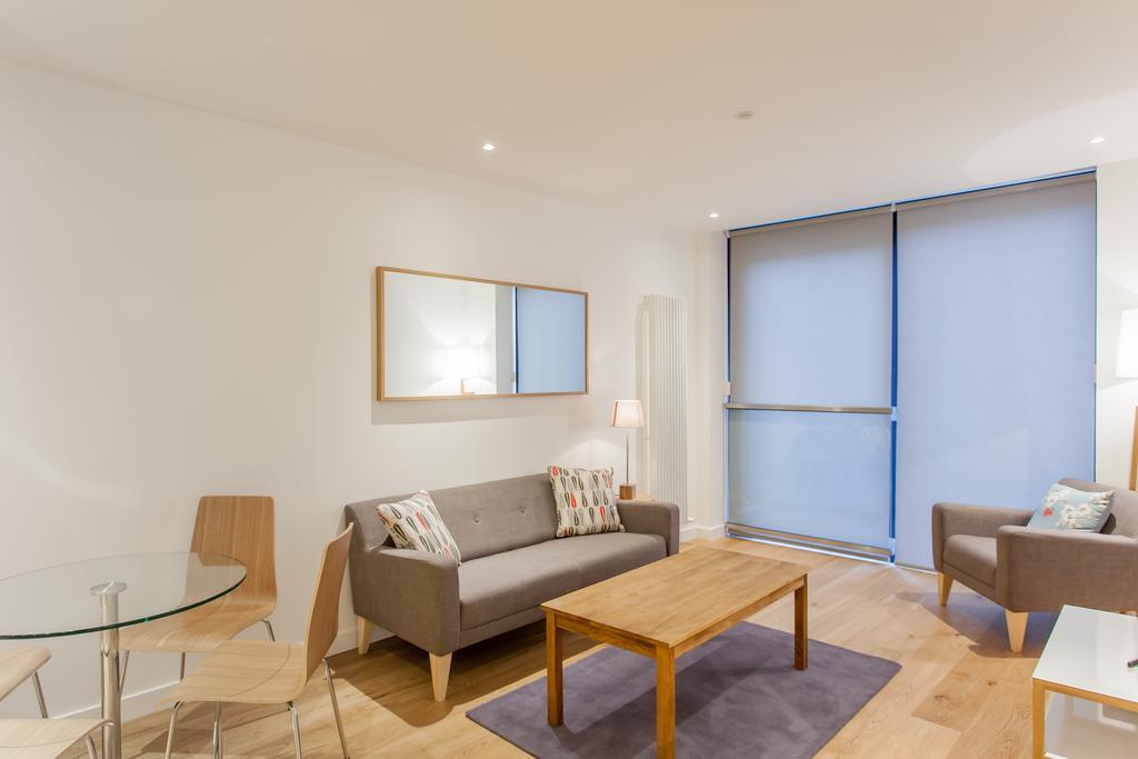 My-Quartermile Apartments Edinburgh Room photo